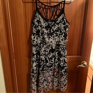 Studio Y Multicolor Black and White dress with elastic waistband